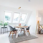 Casa Ueberall - Ruhige Dg-ferienwohnung Fuer 2 Erwachsene In Burg - Balkon Mit Abendsonne, Hochwertige Ausstattung, Ueberdachter E-bike-stellplatz, Naehe Zur Altstadt & Restaurants