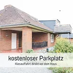 Casa Ueberall - Ruhige Dg-ferienwohnung Fuer 2 Erwachsene In Burg - Balkon Mit Abendsonne, Hochwertige Ausstattung, Ueberdachter E-bike-stellplatz, Naehe Zur Altstadt & Restaurants *