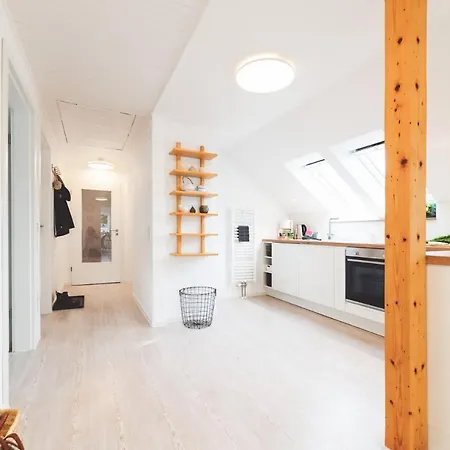 Casa Ueberall - Ruhige Dg-ferienwohnung Fuer 2 Erwachsene In Burg - Balkon Mit Abendsonne, Hochwertige Ausstattung, Ueberdachter E-bike-stellplatz, Naehe Zur Altstadt & Restaurants פהמארן