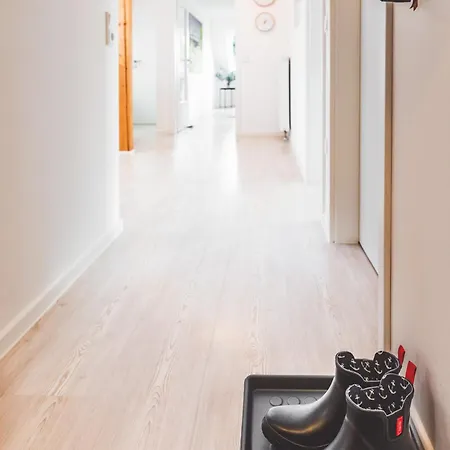 Casa Ueberall - Ruhige Dg-ferienwohnung Fuer 2 Erwachsene In Burg - Balkon Mit Abendsonne, Hochwertige Ausstattung, Ueberdachter E-bike-stellplatz, Naehe Zur Altstadt & Restaurants * Φέμαρν