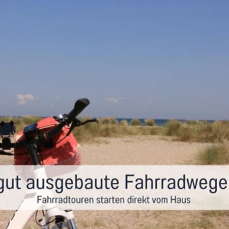 Casa Ueberall - Ruhige Dg-ferienwohnung Fuer 2 Erwachsene In Burg - Balkon Mit Abendsonne, Hochwertige Ausstattung, Ueberdachter E-bike-stellplatz, Naehe Zur Altstadt & Restaurants Apartament Fehmarn