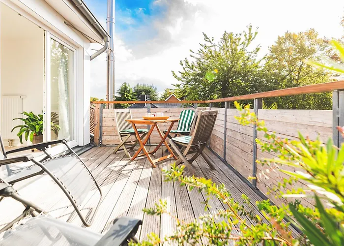 Casa Ueberall - Ruhige Dg-ferienwohnung Fuer 2 Erwachsene In Burg - Balkon Mit Abendsonne, Hochwertige Ausstattung, Ueberdachter E-bike-stellplatz, Naehe Zur Altstadt & Restaurants Appartement *