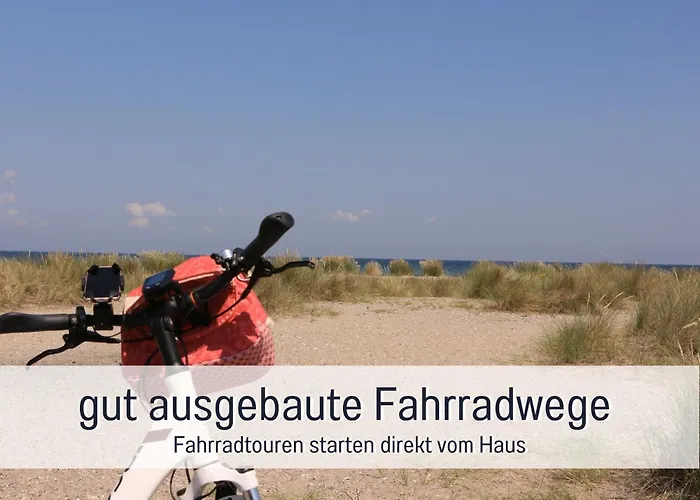 Casa Ueberall - Ruhige Dg-ferienwohnung Fuer 2 Erwachsene In Burg - Balkon Mit Abendsonne, Hochwertige Ausstattung, Ueberdachter E-bike-stellplatz, Naehe Zur Altstadt & Restaurants Appartement Fehmarn